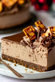 Toblerone Cheesecake (No Bake Chocolate Cheesecake) - Perfect Christmas Dessert