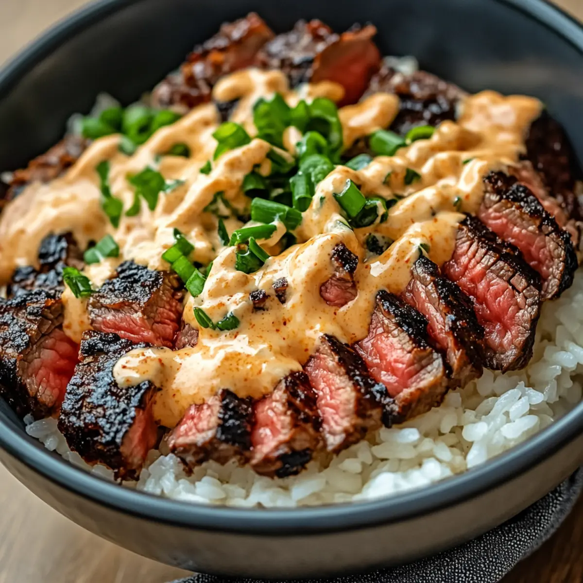 Irresistibly Juicy Korean BBQ Steak Rice Bowls with Spicy Cream Sauce 1 cepanzo75ufiiyezuf8w